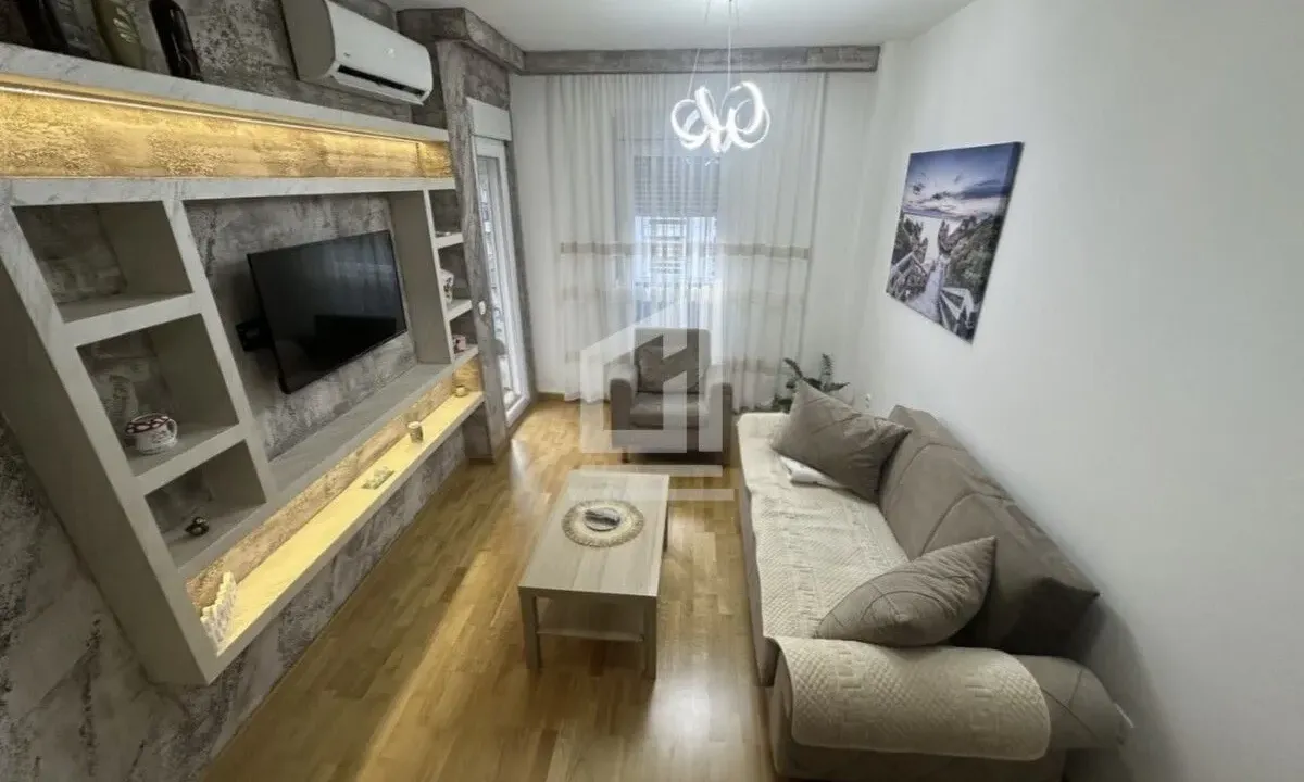 Rent, apartment, 40m², Stari Aerodrom, Podgorica