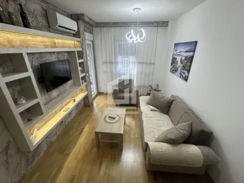 Rent, apartment, 40m², Stari Aerodrom, Podgorica - image 1