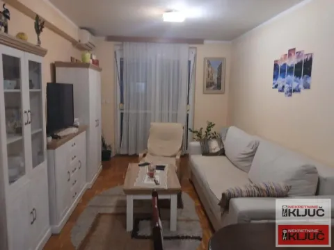 Prodaja, trosoban stan, 62m², Nova Detelinara, Novi Sad Sve Podlokacije - image 1