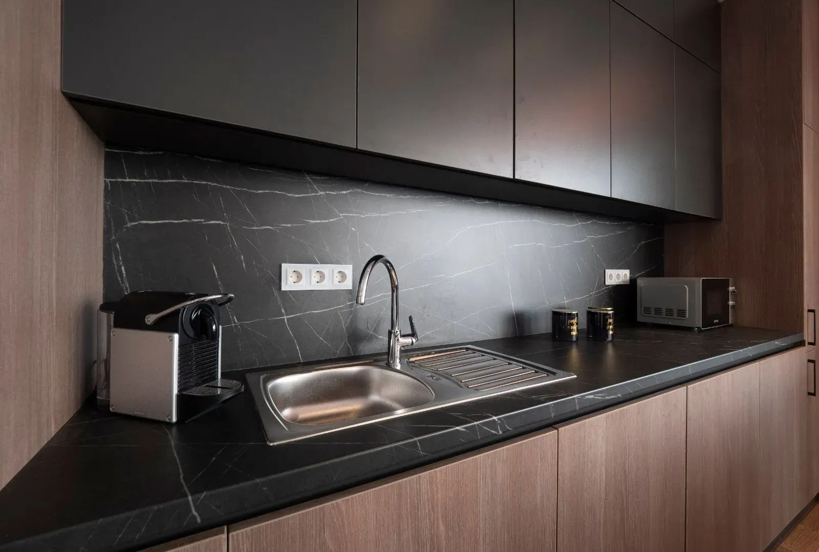 Sale, two bedroom apartment, 140m², Bečići, Budva
