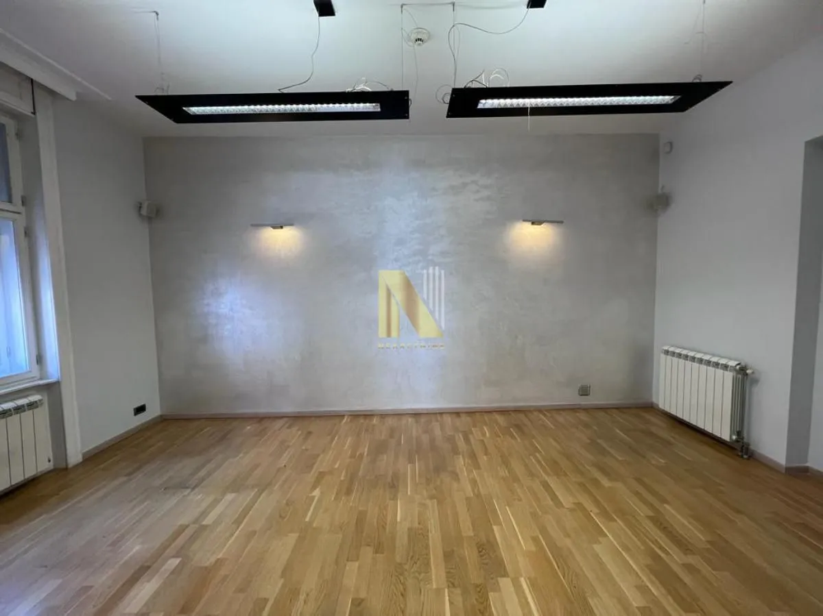 Rent, office space, 360m², Centar, Novi Sad