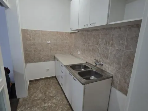 Rent, two bedroom apartment, 38m², Grbavica, Novi Sad Sve Podlokacije - image 4