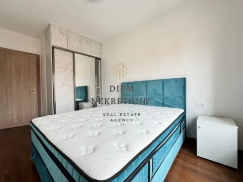 Izdavanje, dvosoban stan, 70m², Master Kvart, Podgorica - image 7