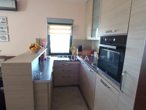 Prodaja, trosoban stan, 101m², Dub, Kotor - image 7