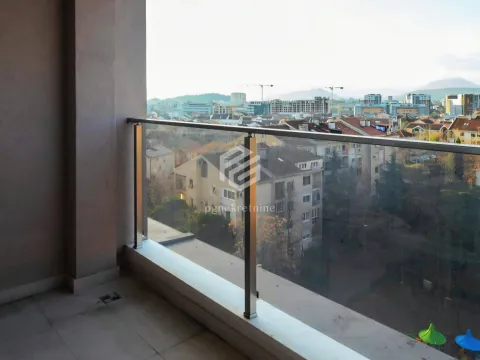 Prodaja, jednosoban stan, 45m², Stari Aerodrom, Podgorica - image 6