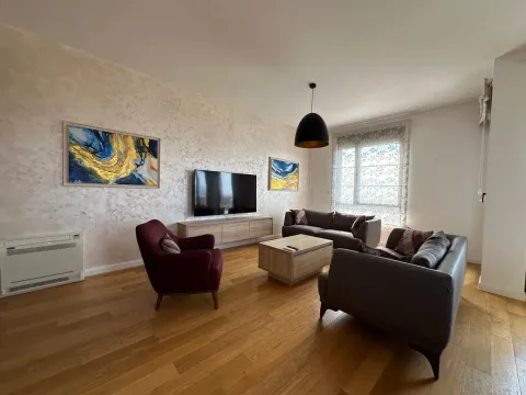 Rent, three bedroom apartment, 95m², City Kvart, Podgorica - image 5