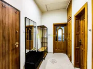 Izdavanje, trosoban stan, 115m², Momišići, Podgorica - image 11