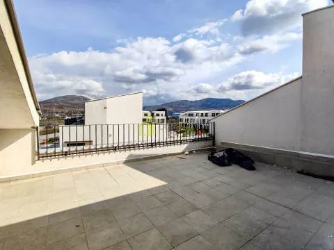 Prodaja, četvorosoban stan, 141m², Zagorič, Podgorica - image 15