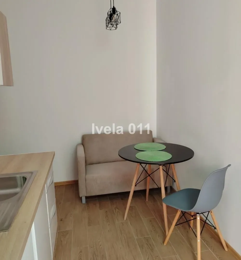 Prodaja, trosoban stan, 61m², Gundulićev Venac, Beograd