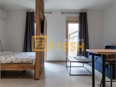 Prodaja, garsonjera, 33m², Kotor, Crna Gora - image 14