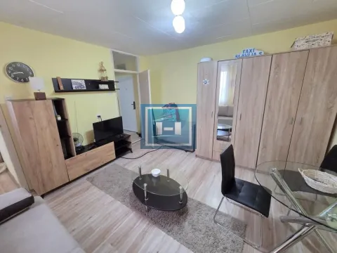 Rent, one bedroom apartment, 27m², Centar, Ćuprija - image 2