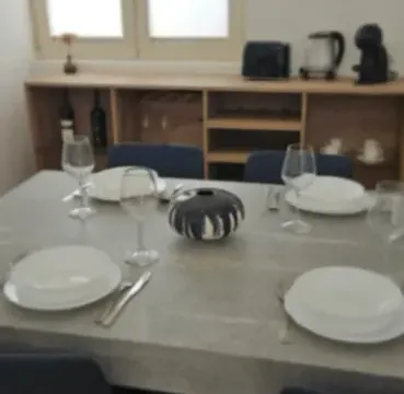 Izdavanje, jednosoban stan, 60m², Centar, Cetinje