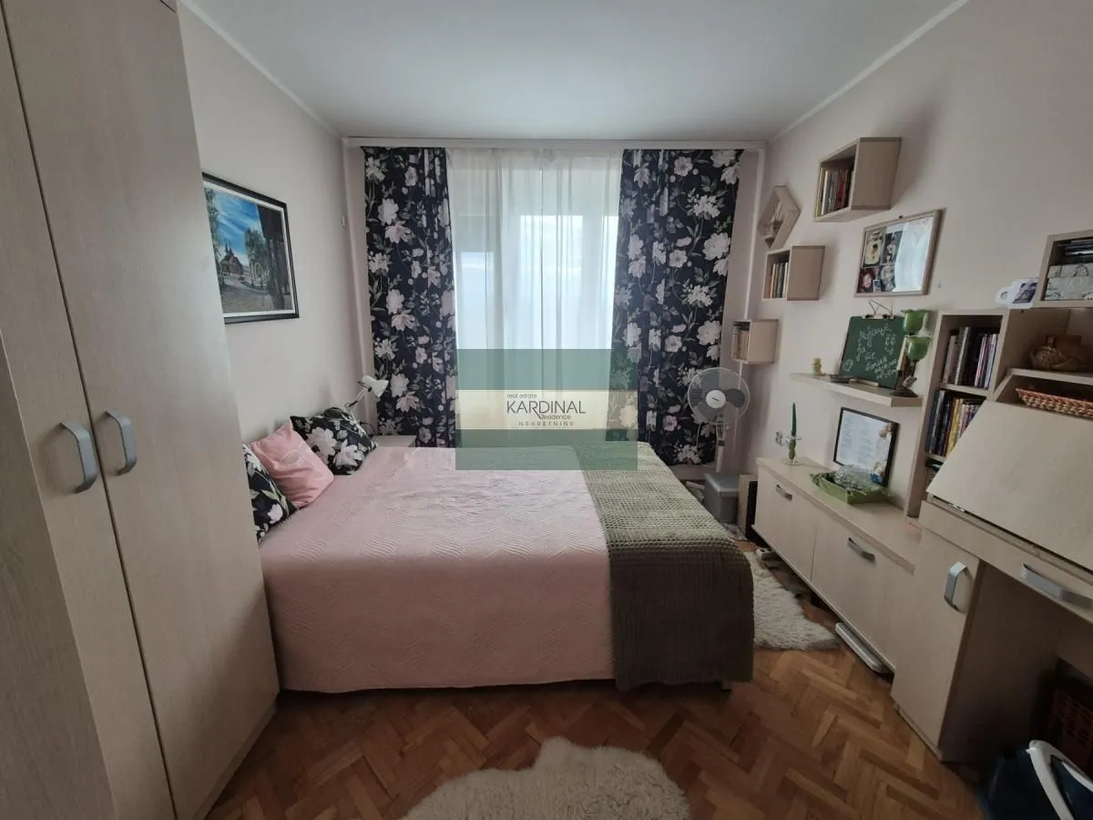 Prodaja, dvosoban stan, 54m², Centar, Ćuprija
