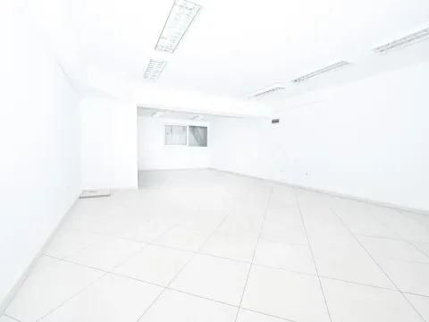 Rent, office space, 100m², Stari Aerodrom, Podgorica - image 10