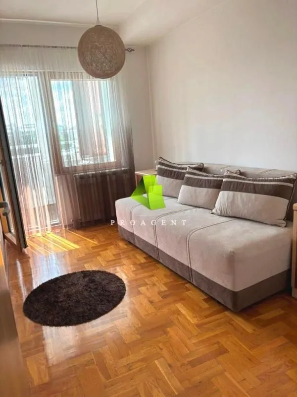 Izdavanje, trosoban stan, 65m², Medijana, Niš