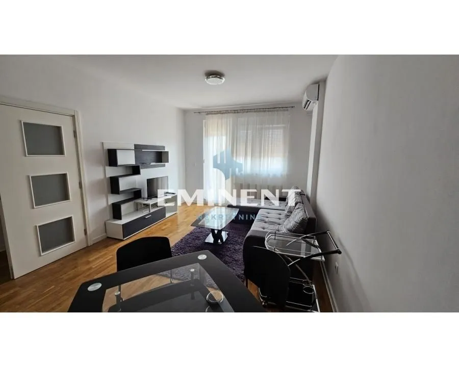 Sale, apartment, 61m², Karaburma, Palilula Sve Podlokacije