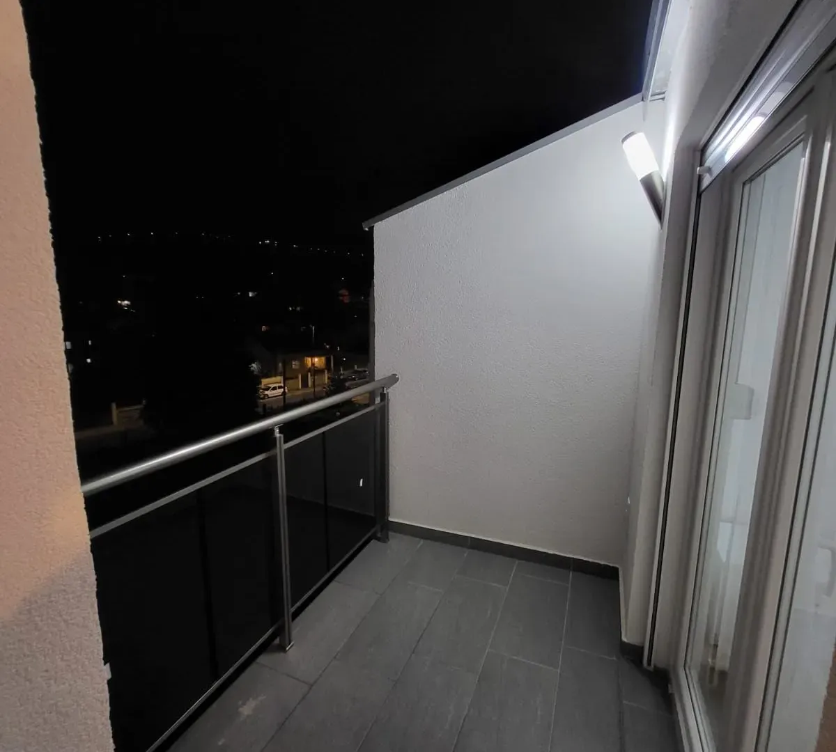 Izdavanje, jednosoban stan, 42m², Zagorič, Podgorica