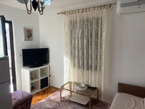 Sale, one bedroom apartment, 50m², Petrovac, Budva - image 3