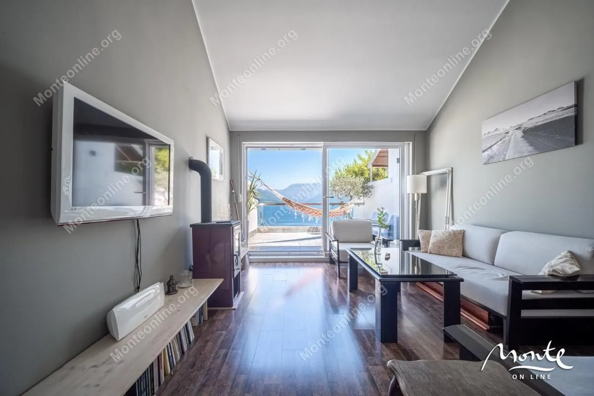 Prodaja, jednosoban stan, 33m², Krašići, Tivat