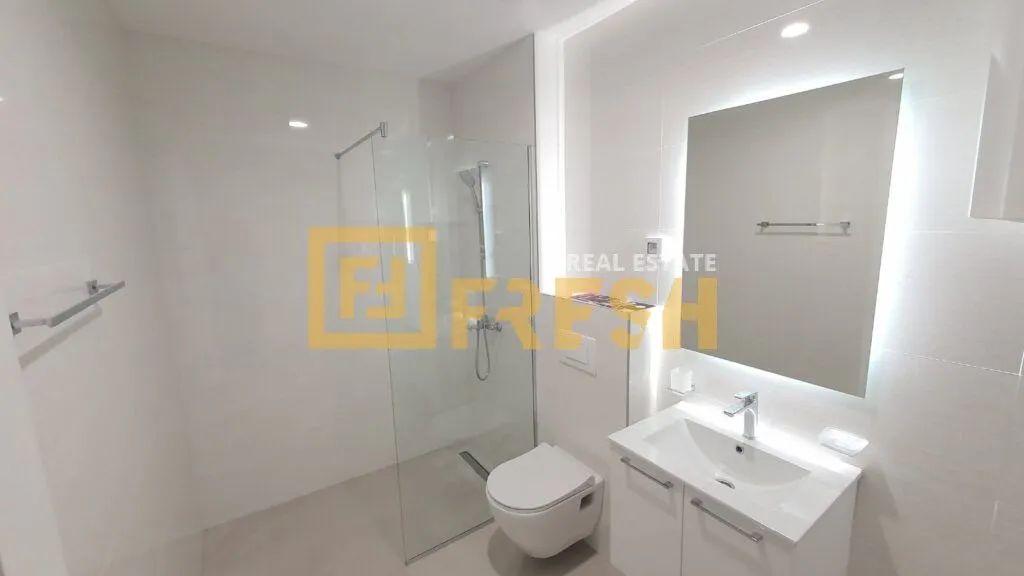 Prodaja, trosoban stan, 104m², Stari Aerodrom, Podgorica