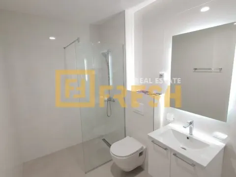 Prodaja, trosoban stan, 105m², Stari Aerodrom, Podgorica - image 12