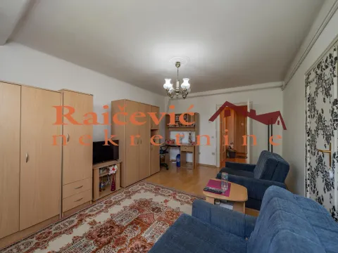 Prodaja, trosoban stan, 90m², Stari Grad, Beograd - image 3