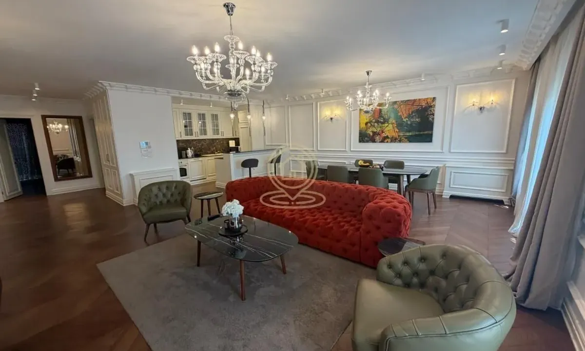 Izdavanje, četvorosoban stan, 125m², Čubura, Beograd