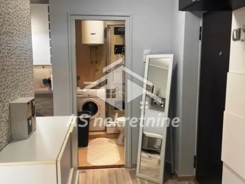 Izdavanje, dvosoban stan, 40m², Zemun Kalvarija, Zemun Sve Podlokacije - image 11