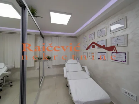 Prodaja, poslovni prostor, 57m², Kalenić Pijaca, Vračar Sve Podlokacije - image 12