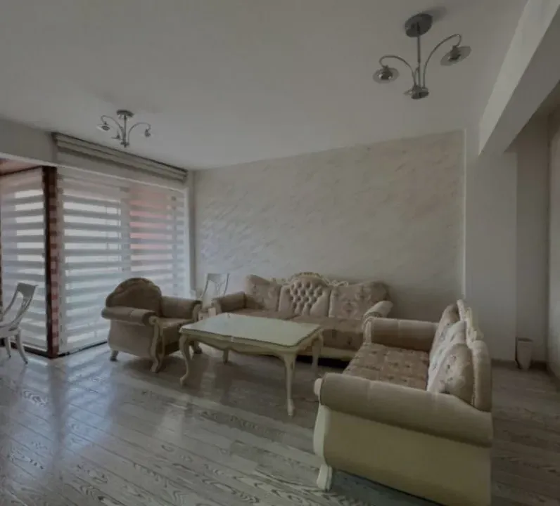 Izdavanje, trosoban stan, 95m², Preko Morače, Podgorica