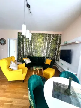 Rent, two bedroom apartment, 65m², Tivat, Crna Gora - image 3