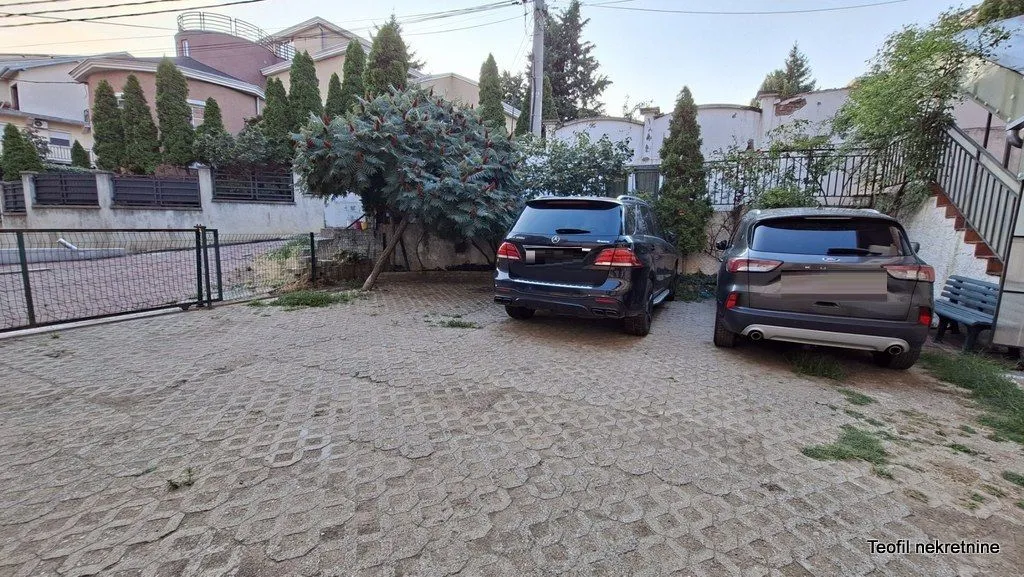 Sale, three bedroom apartment, 71m², Brace Jerković, Voždovac Sve Podlokacije