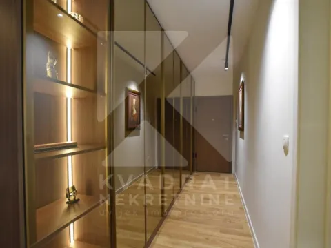 Izdavanje, dvosoban stan, 108m², Central Point, Podgorica - image 16