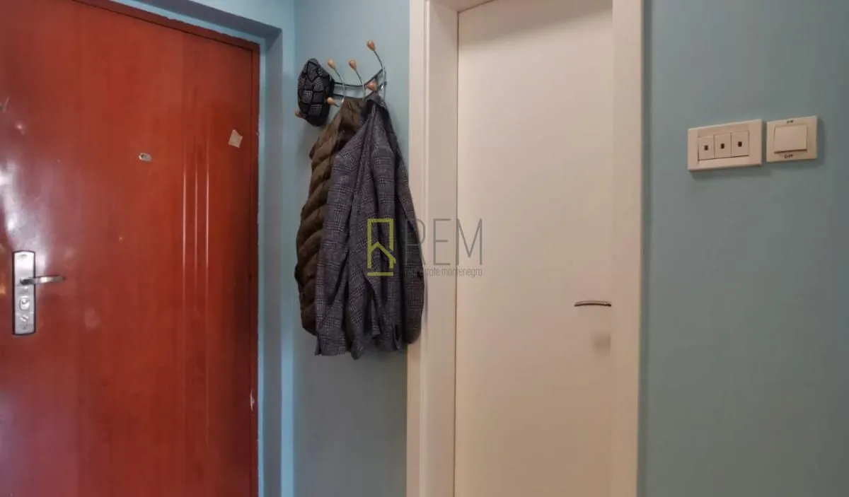 Prodaja, jednosoban stan, 36m², Blok 6, Podgorica