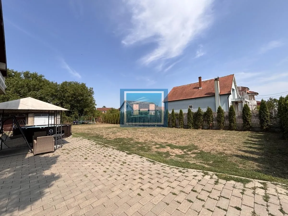 Prodaja, kuća, 280m², Rakitovo, Jagodina