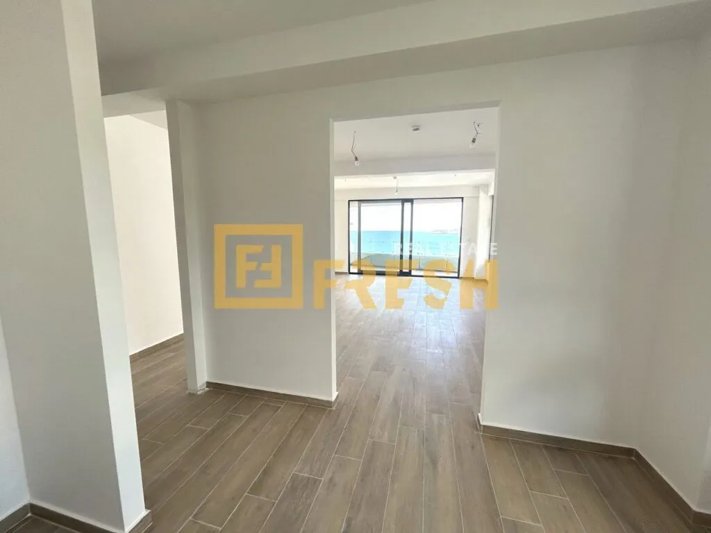 Prodaja, dvosoban stan, 70m², Rafailovići, Budva