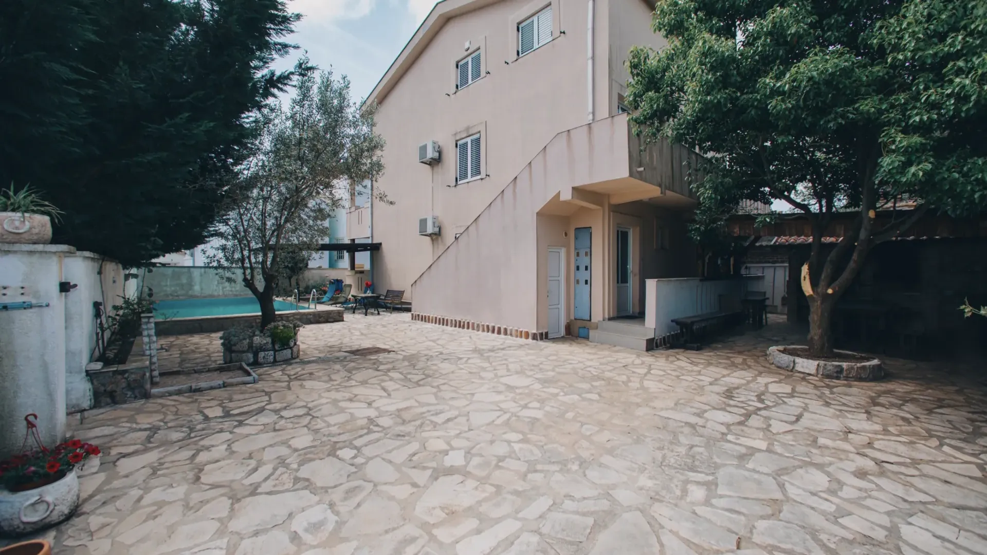 Sale, house, 300m², Krimovica, Kotor