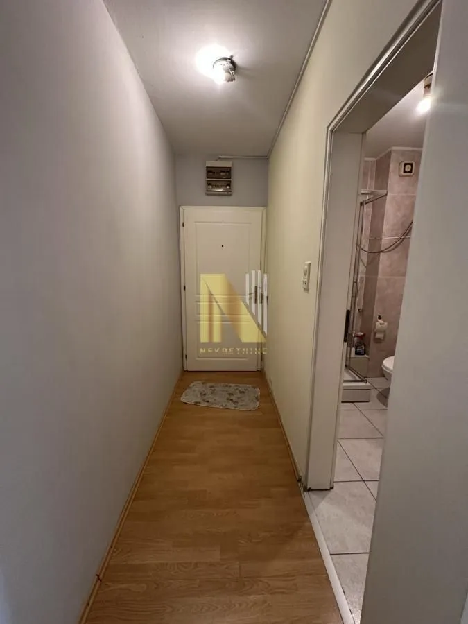 Izdavanje, dvosoban stan, 50m², Grbavica, Novi Sad Sve Podlokacije