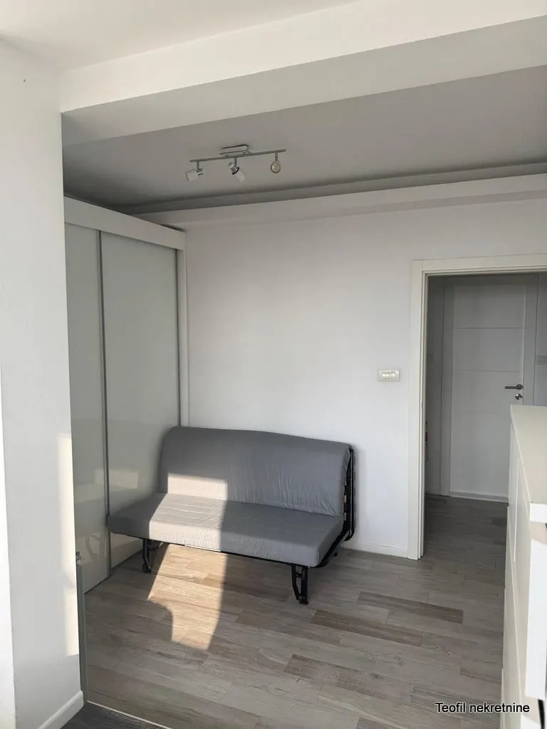 Sale, three bedroom apartment, 68m², Novi Beograd Blok 23, Novi Beograd Sve Podlokacije