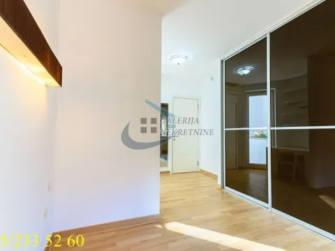 Prodaja, četvorosoban stan, 105m², Vračar Sve Podlokacije, Beograd - image 25