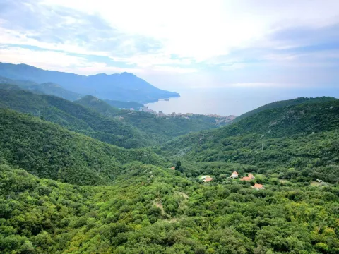 Zemljište in Markovići