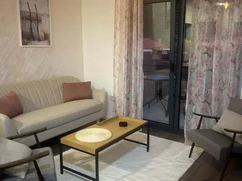 Rent, two bedroom apartment, 71m², Mažina, Tivat