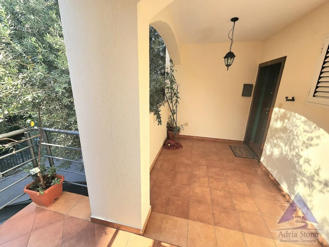 Prodaja, trosoban stan, 83m², Gospoština, Budva