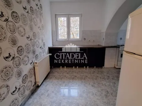 Rent, three bedroom apartment, 75m², Profesorska Kolonija, Palilula Sve Podlokacije - image 11