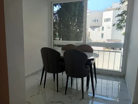 Izdavanje, jednosoban stan, 47m², Budva, Crna Gora - image 8