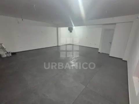 Prodaja, poslovni prostor, 54m², Vezirov Most, Podgorica - image 4