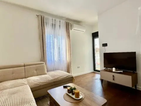 Izdavanje, jednosoban stan, 47m², City Kvart, Podgorica - image 7