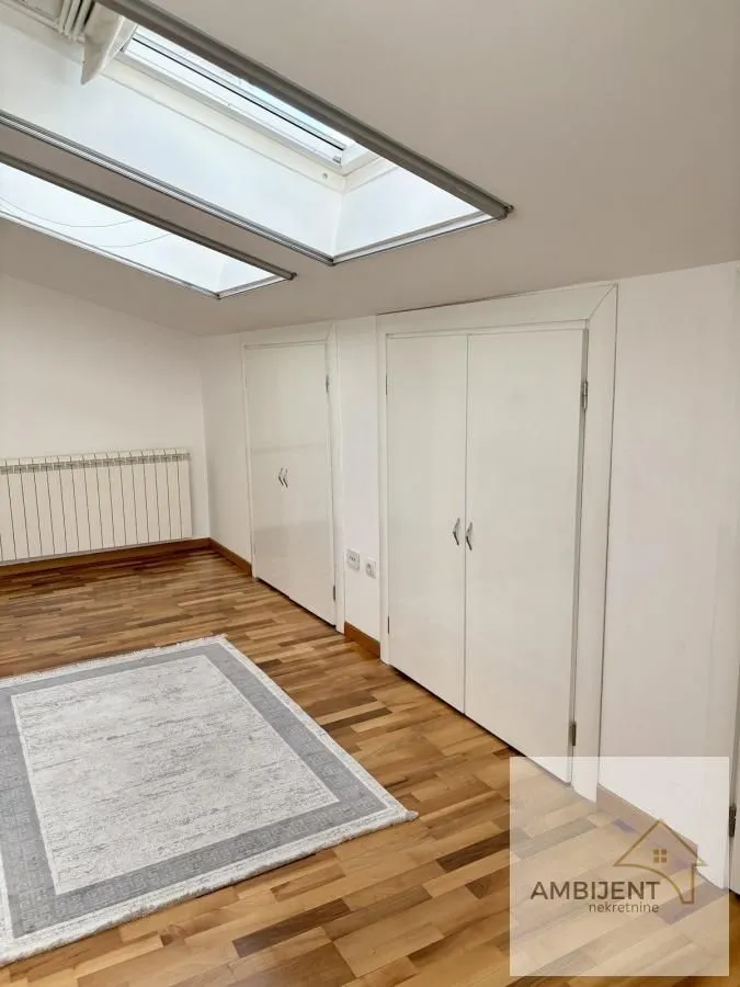 Prodaja, trosoban stan, 144m², Stari Grad, Beograd