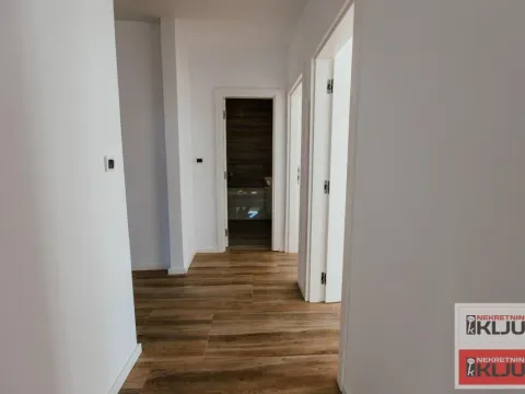 Prodaja, četvorosoban stan, 116m², Petrovaradin, Novi Sad - image 15