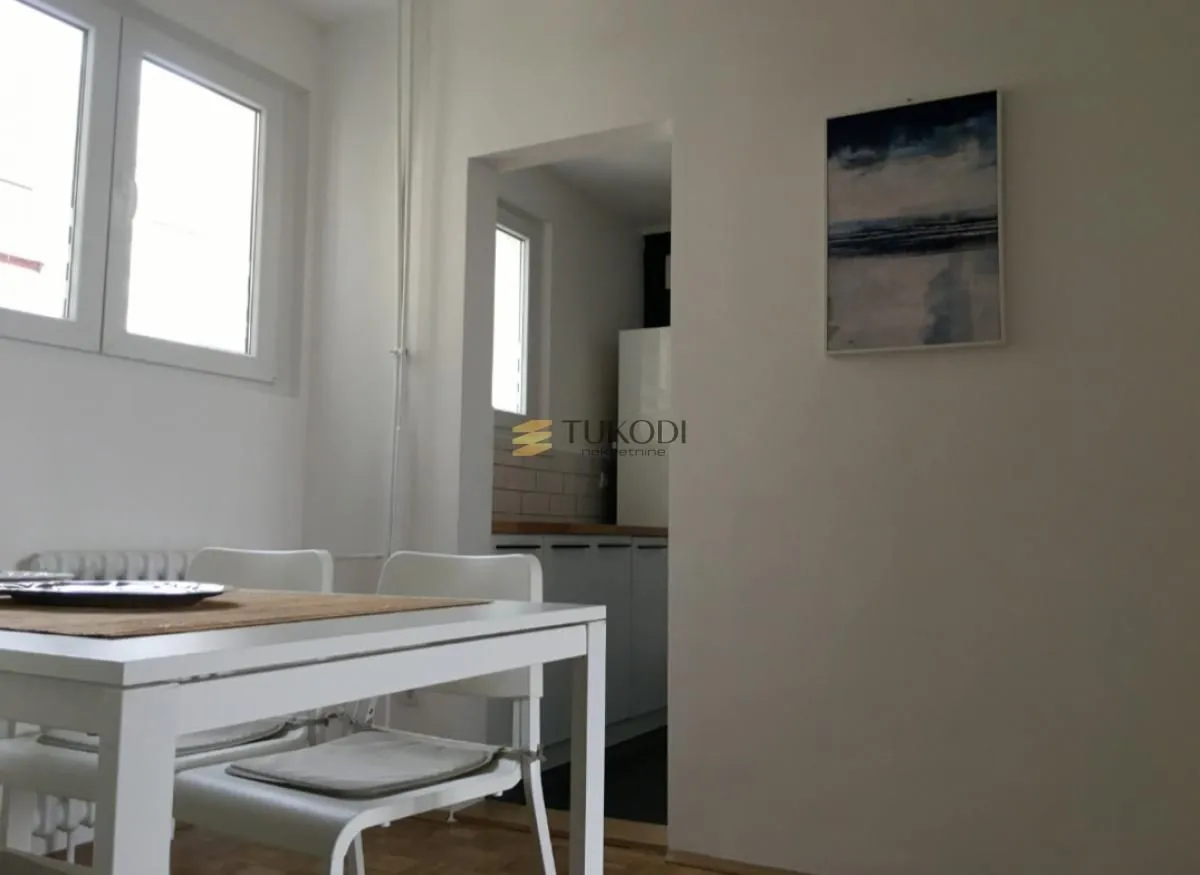 Izdavanje, dvosoban stan, 62m², Novi Beograd Blok 70, Novi Beograd Sve Podlokacije